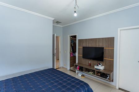 Casa à venda com 545m², 5 quartos e 3 vagas Casa à venda com 545m², 5 quartos e 3 vagasSuite