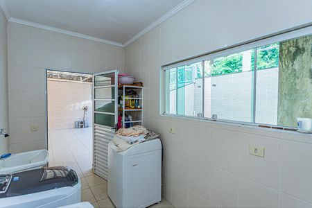 Casa à venda com 545m², 5 quartos e 3 vagas Casa à venda com 545m², 5 quartos e 3 vagasÁrea de Serviço