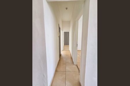 Apartamento à venda com 73m², 3 quartos e sem vaga Apartamento à venda com 73m², 3 quartos e sem vagaCorredor