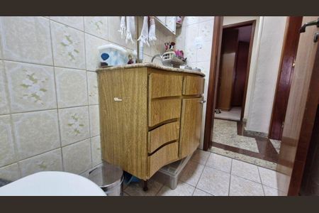 Casa à venda com 109m², 3 quartos e 4 vagas