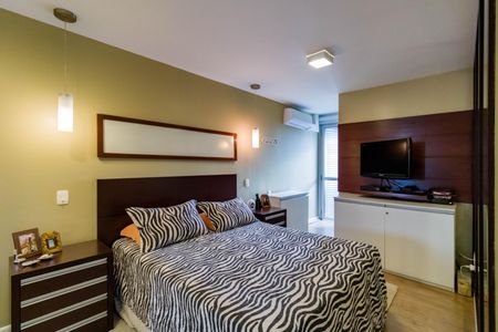 Apartamento à venda com 160m², 3 quartos e 2 vagas Apartamento à venda com 160m², 3 quartos e 2 vagasQuarto 3