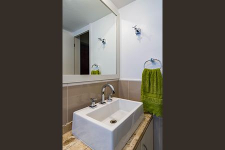 Apartamento à venda com 160m², 3 quartos e 2 vagas Apartamento à venda com 160m², 3 quartos e 2 vagasBanheiro