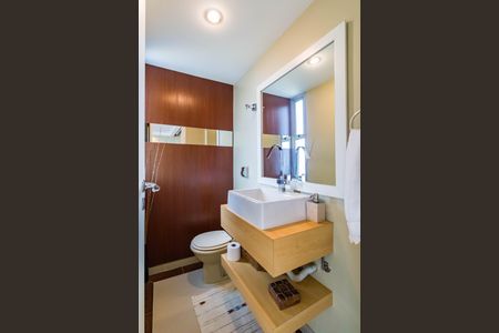 Apartamento à venda com 160m², 3 quartos e 2 vagas Apartamento à venda com 160m², 3 quartos e 2 vagasLavabo