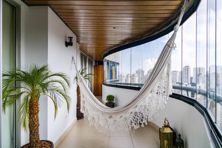 Apartamento à venda com 160m², 3 quartos e 2 vagas Apartamento à venda com 160m², 3 quartos e 2 vagasVaranda da Sala 1