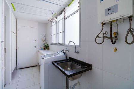 Apartamento à venda com 160m², 3 quartos e 2 vagas Apartamento à venda com 160m², 3 quartos e 2 vagasÁrea de Serviço