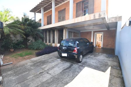 Casa à venda com 258m², 4 quartos e 2 vagasGaragem