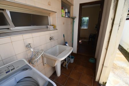 Casa à venda com 258m², 4 quartos e 2 vagasÁrea de Serviço