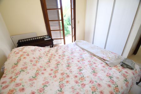 Casa à venda com 258m², 4 quartos e 2 vagasQuarto 2