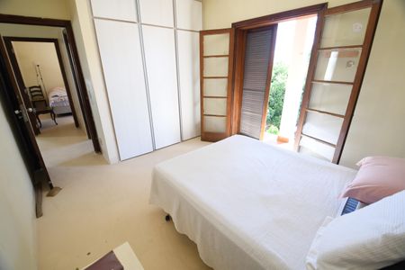 Casa à venda com 258m², 4 quartos e 2 vagasQuarto 1