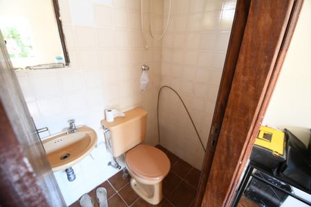 Casa à venda com 258m², 4 quartos e 2 vagasBanheiro de serviço