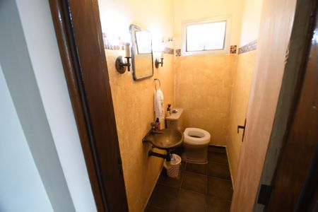 Casa à venda com 258m², 4 quartos e 2 vagasLavabo