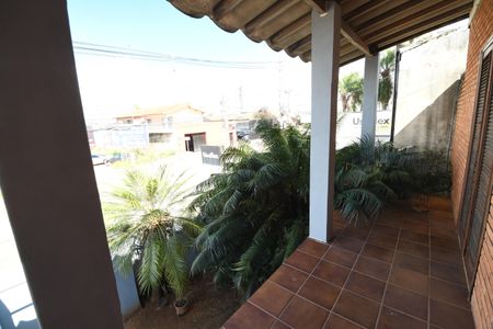 Casa à venda com 258m², 4 quartos e 2 vagasQuarto - Suíte Sacada