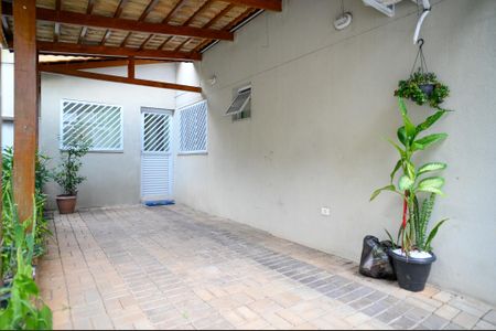 Casa à venda com 225m², 3 quartos e 2 vagas Casa à venda com 225m², 3 quartos e 2 vagasGaragem