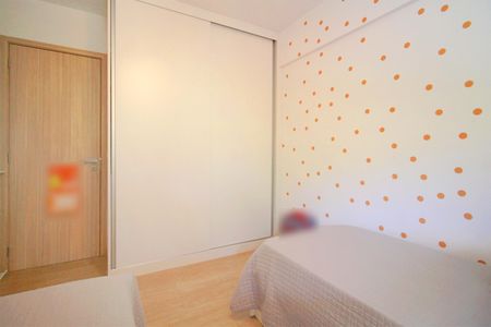 Apartamento à venda com 240m², 5 quartos e 4 vagasQuarto 2