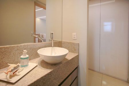 Apartamento à venda com 240m², 5 quartos e 4 vagasBanheiro