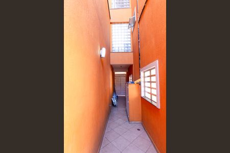 Casa à venda com 380m², 3 quartos e 6 vagas Casa à venda com 380m², 3 quartos e 6 vagasCorredor