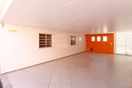 Casa à venda com 380m², 3 quartos e 6 vagas Casa à venda com 380m², 3 quartos e 6 vagasGaragem