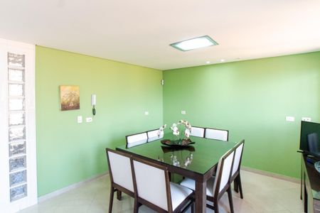 Casa à venda com 380m², 3 quartos e 6 vagas Casa à venda com 380m², 3 quartos e 6 vagasSala de Jantar