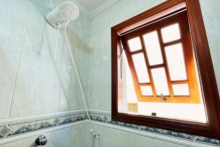 Casa à venda com 138m², 3 quartos e 4 vagas Casa à venda com 138m², 3 quartos e 4 vagasBanheiro da Suíte 2