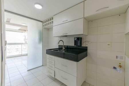 Apartamento para alugar com 140m², 2 quartos e 2 vagasCozinha