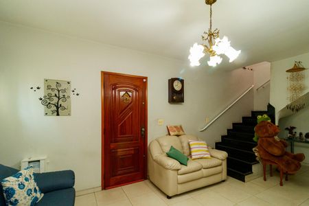 Casa à venda com 235m², 3 quartos e 4 vagas Casa à venda com 235m², 3 quartos e 4 vagasSala