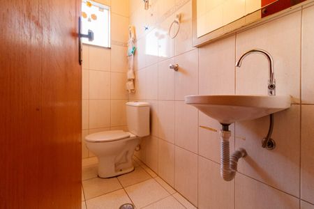 Casa à venda com 235m², 3 quartos e 4 vagas Casa à venda com 235m², 3 quartos e 4 vagasLavabo