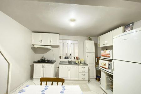 Casa à venda com 92m², 3 quartos e 1 vagaCozinha e Área de Serviço