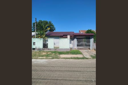 Casa à venda com 92m², 3 quartos e 1 vagaFachada