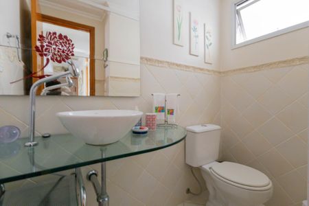 Apartamento à venda com 173m², 3 quartos e 2 vagas Apartamento à venda com 173m², 3 quartos e 2 vagasLavabo