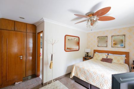 Apartamento à venda com 173m², 3 quartos e 2 vagas Apartamento à venda com 173m², 3 quartos e 2 vagasQuarto 1