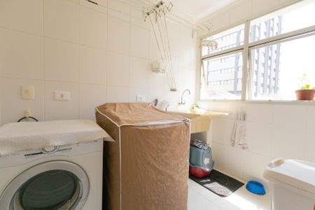 Apartamento à venda com 173m², 3 quartos e 2 vagas Apartamento à venda com 173m², 3 quartos e 2 vagasÁrea de serviço