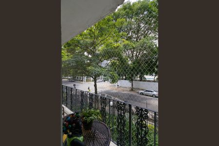 Apartamento à venda com 173m², 3 quartos e 2 vagas Apartamento à venda com 173m², 3 quartos e 2 vagasVaranda