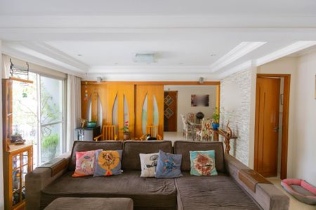 Apartamento à venda com 173m², 3 quartos e 2 vagas Apartamento à venda com 173m², 3 quartos e 2 vagasSala de estar