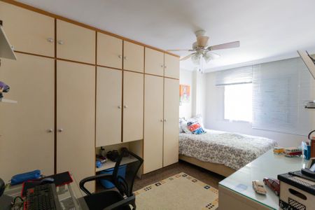 Apartamento à venda com 173m², 3 quartos e 2 vagas Apartamento à venda com 173m², 3 quartos e 2 vagasQuarto 2