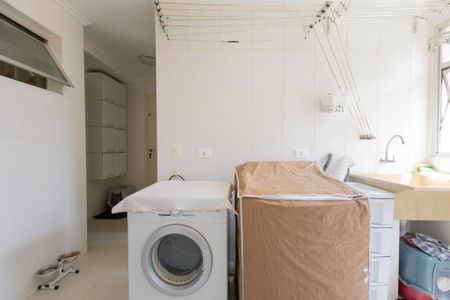Apartamento à venda com 173m², 3 quartos e 2 vagas Apartamento à venda com 173m², 3 quartos e 2 vagasCozinha