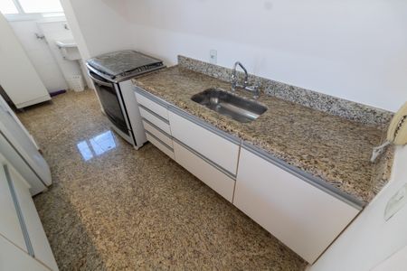 Apartamento à venda com 210m², 3 quartos e 4 vagas Apartamento à venda com 210m², 3 quartos e 4 vagasCOZINHA