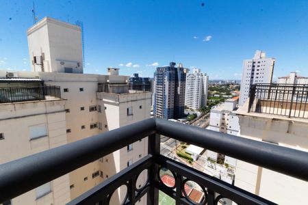 Apartamento à venda com 210m², 3 quartos e 4 vagas Apartamento à venda com 210m², 3 quartos e 4 vagasVISTA DA COBERTURA LATERAL