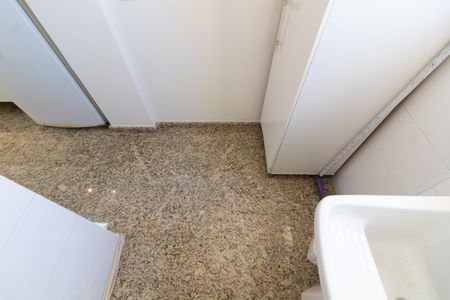 Apartamento à venda com 210m², 3 quartos e 4 vagas Apartamento à venda com 210m², 3 quartos e 4 vagasÁREA DE SERVIÇO