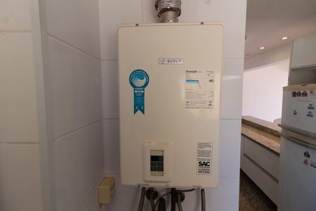 Apartamento à venda com 210m², 3 quartos e 4 vagas Apartamento à venda com 210m², 3 quartos e 4 vagasÁREA DE SERVIÇO