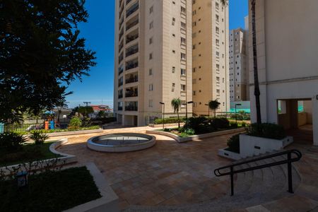 Apartamento à venda com 210m², 3 quartos e 4 vagas Apartamento à venda com 210m², 3 quartos e 4 vagasÁREA COMUM VISTA GERAL