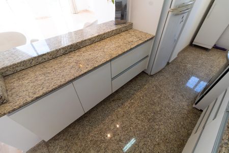 Apartamento à venda com 210m², 3 quartos e 4 vagas Apartamento à venda com 210m², 3 quartos e 4 vagasCOZINHA