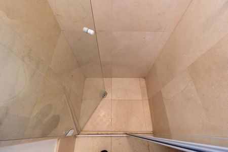 Apartamento à venda com 210m², 3 quartos e 4 vagas Apartamento à venda com 210m², 3 quartos e 4 vagasBANHEIRO SOCIAL