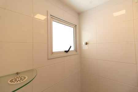 Apartamento à venda com 210m², 3 quartos e 4 vagas Apartamento à venda com 210m², 3 quartos e 4 vagasBANHEIRO DE SERVIÇO