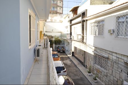 Casa de condomínio à venda com 200m², 5 quartos e 1 vagaSacada/Quarto 3