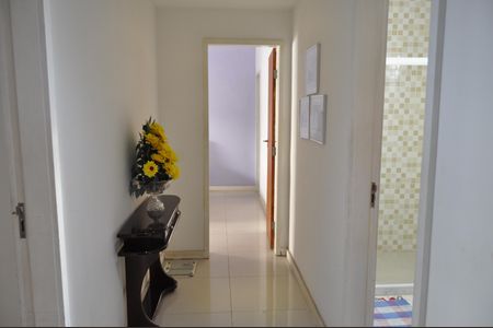 Casa de condomínio à venda com 200m², 5 quartos e 1 vagaCorredor