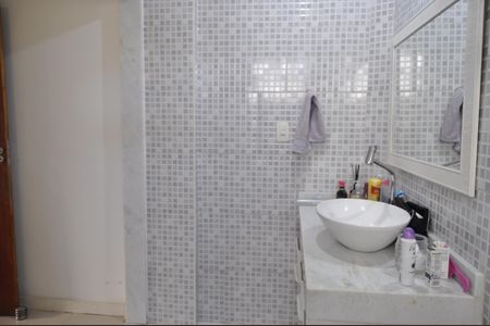 Casa de condomínio à venda com 200m², 5 quartos e 1 vagaBanheiro/Suíte