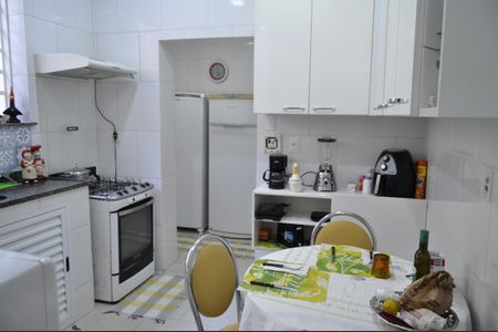 Casa de condomínio à venda com 200m², 5 quartos e 1 vagaCozinha