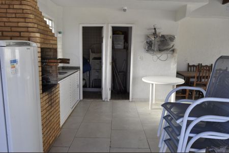 Casa de condomínio à venda com 200m², 5 quartos e 1 vagaÁrea comum