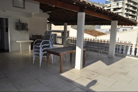 Casa de condomínio à venda com 200m², 5 quartos e 1 vagaÁrea comum