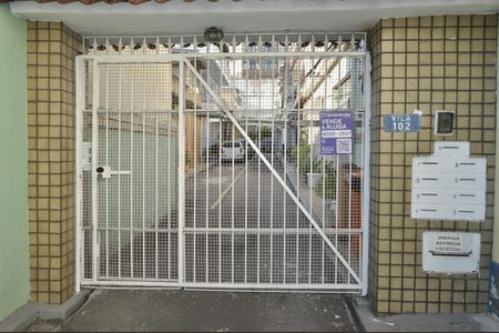 Casa de condomínio à venda com 200m², 5 quartos e 1 vagaFachada